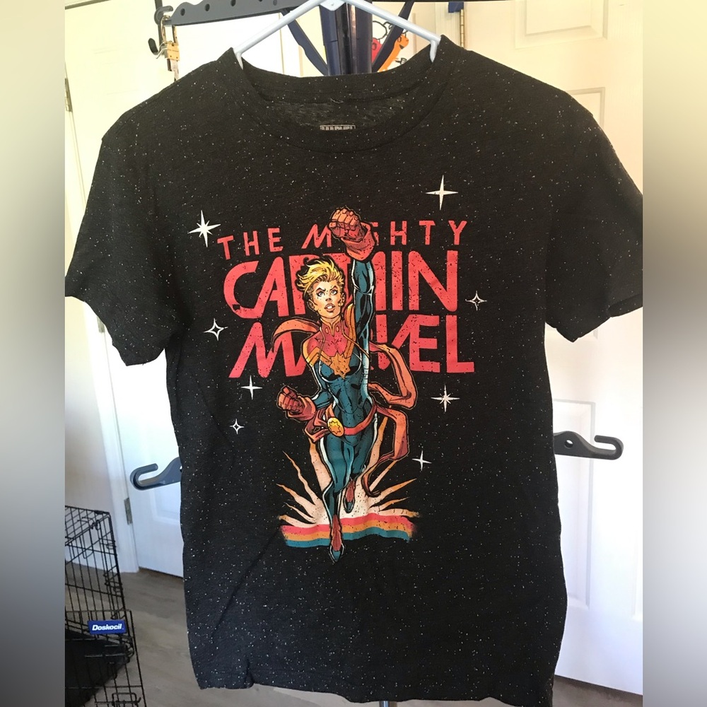 The Mighty Captain Marvel tee small